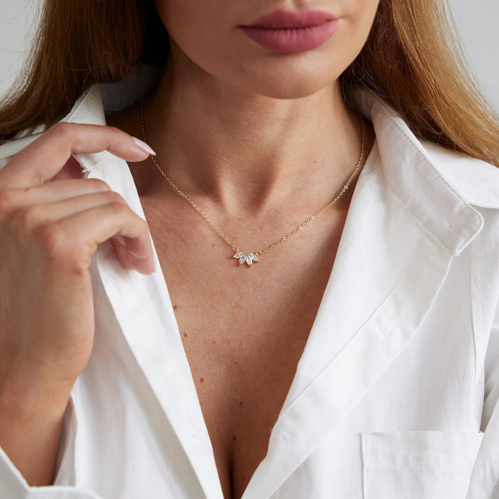 Flower Zircon Necklace