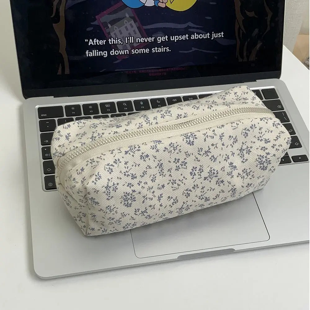 Small Fresh Floral Pen Bag Large Capacity Pencil Case